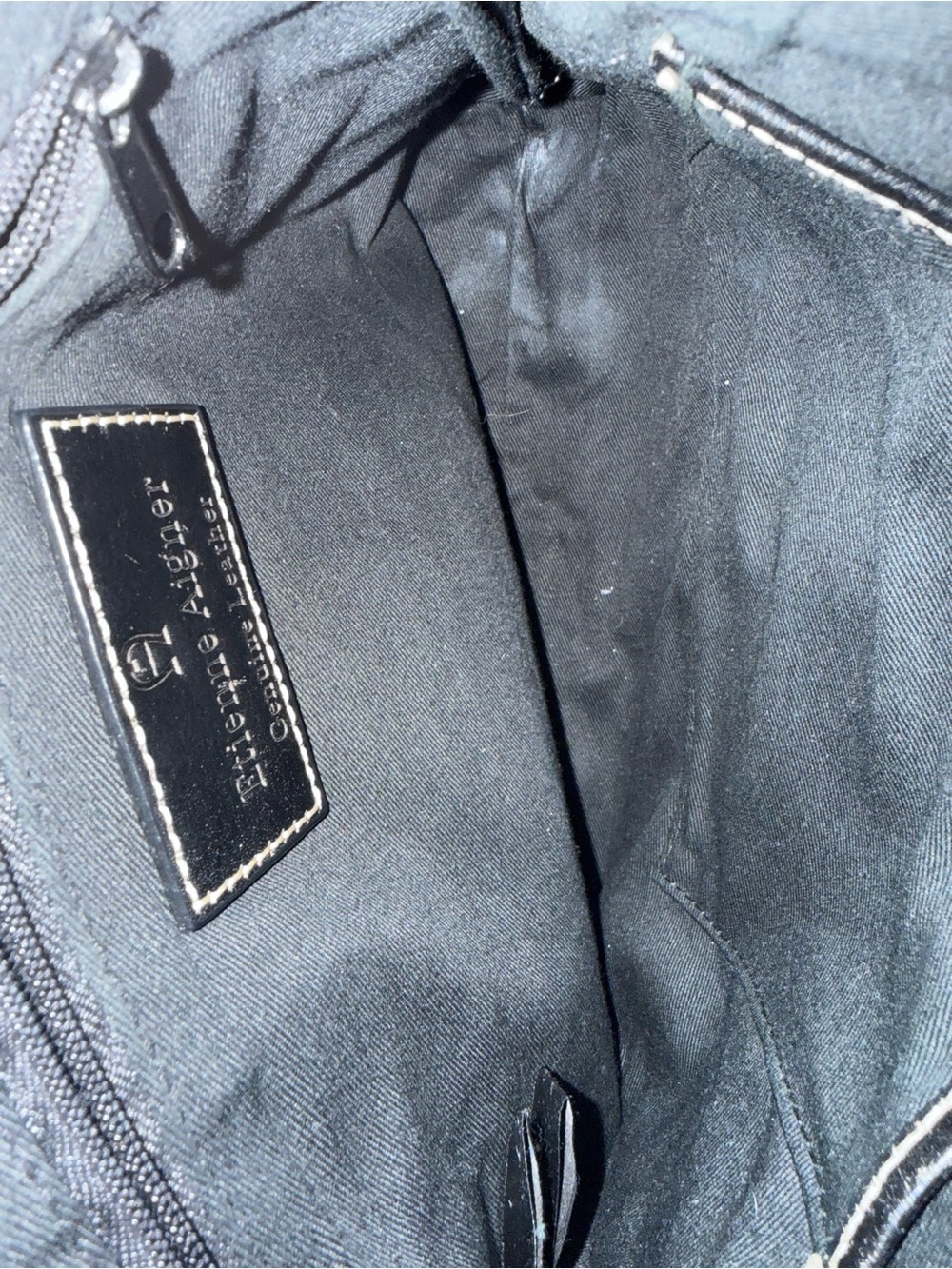 Etienne Aigner Vintage Leather Shoulder Bag - Picture 4 of 4